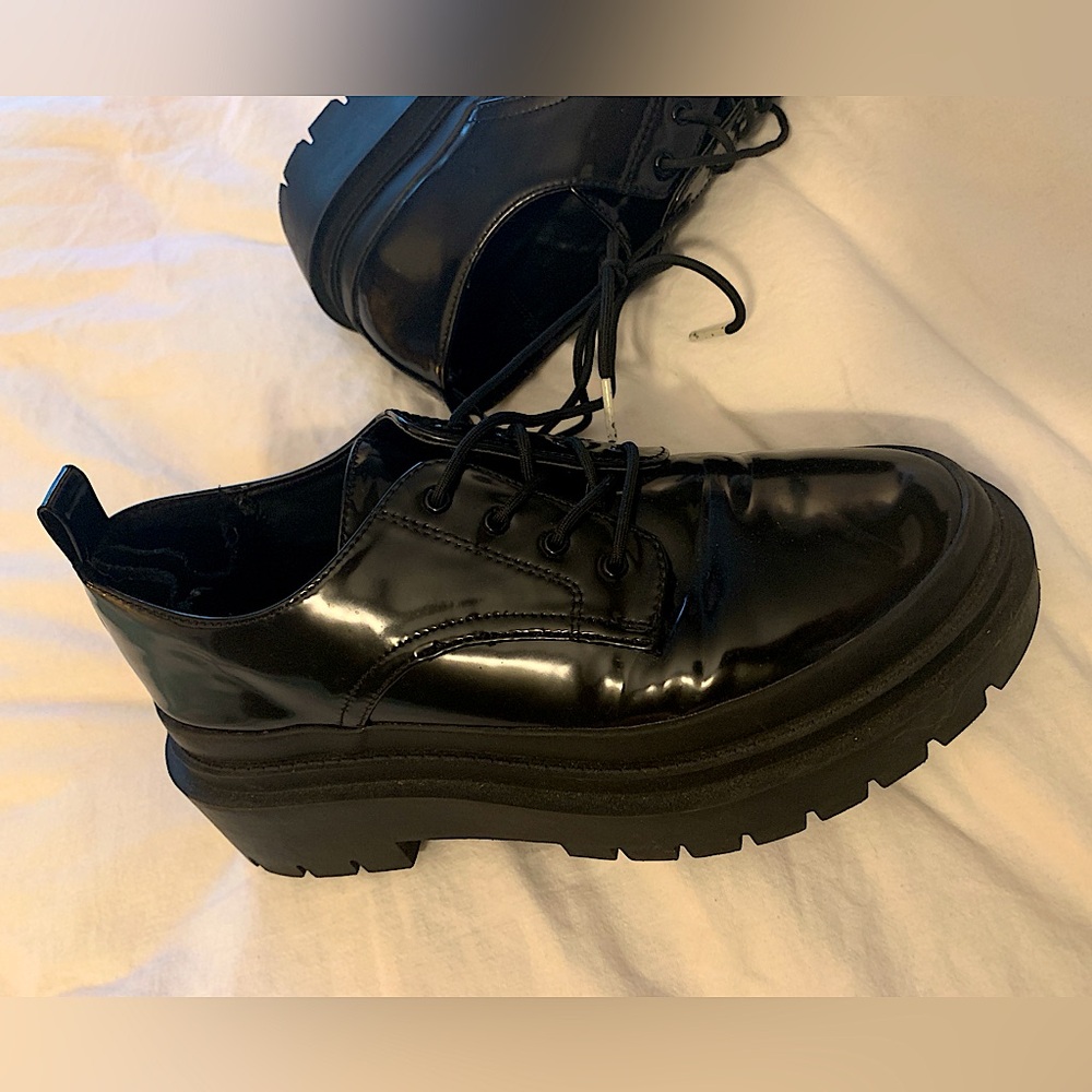 Steve Madden Black Loafers